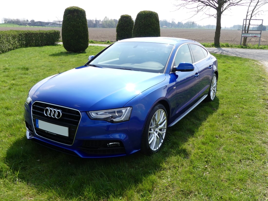 Audi A5 in Sepangblau