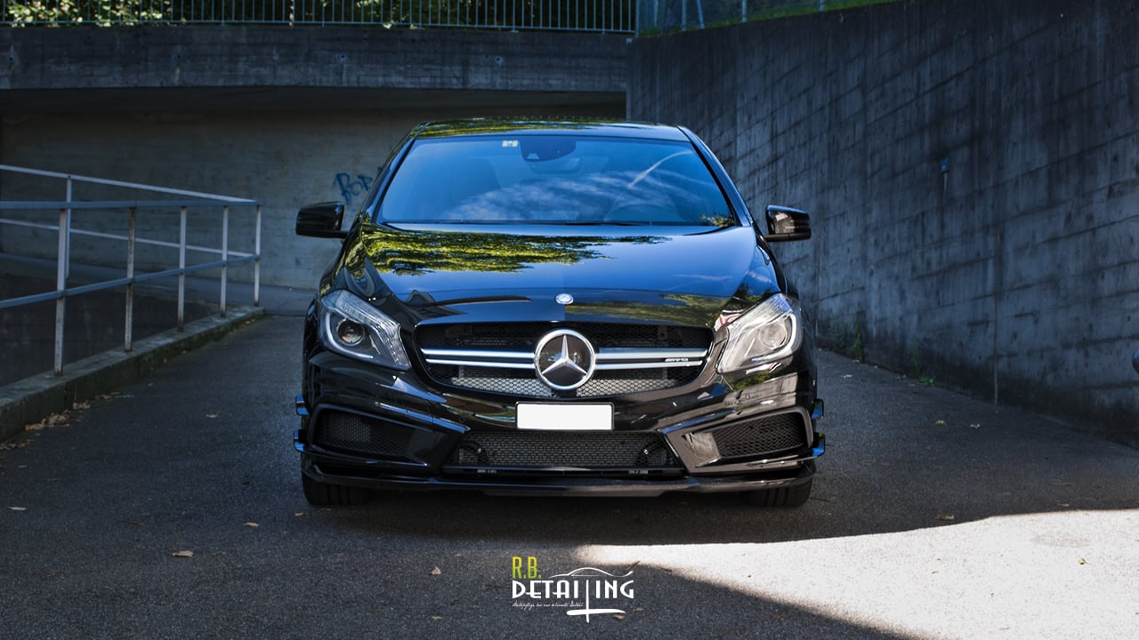 Mercedes Benz A45 AMG