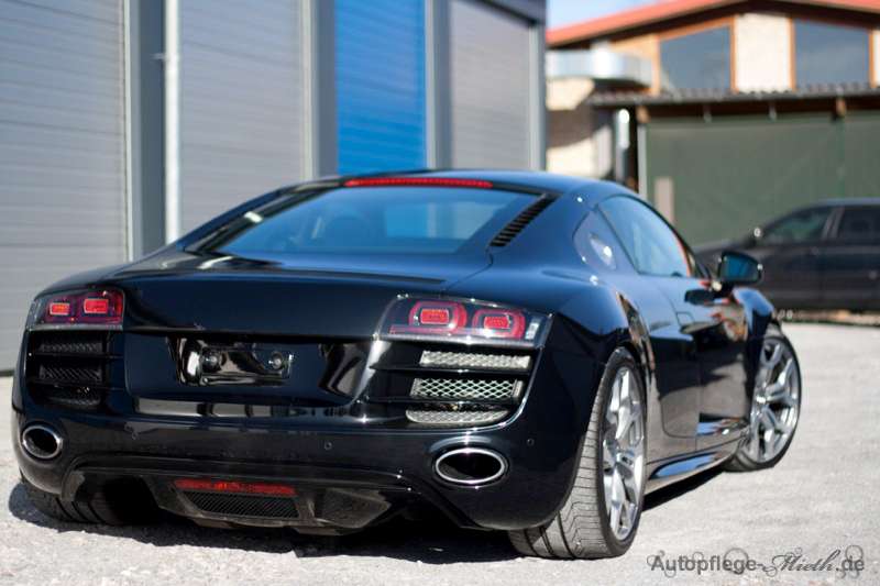 Audi R8