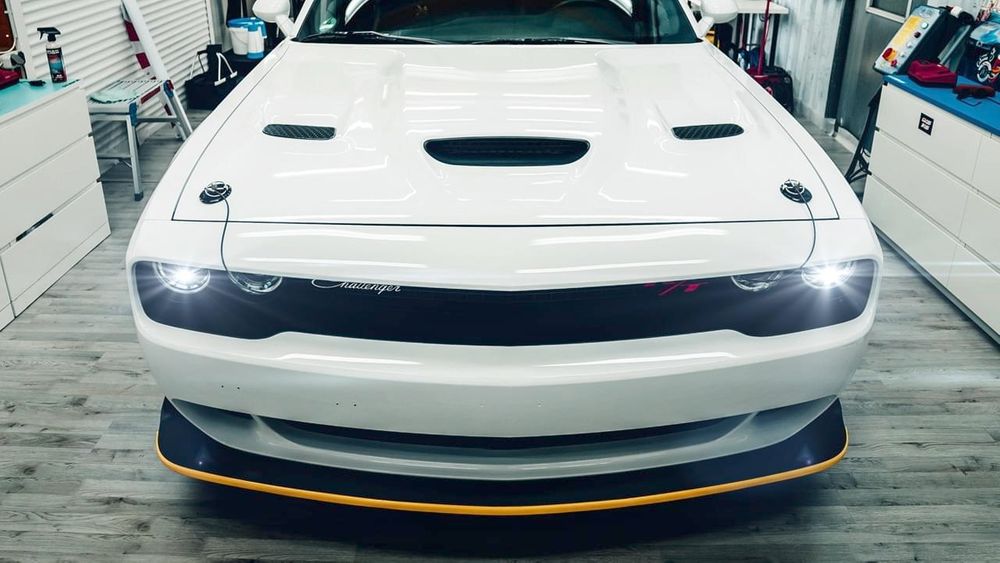 DODGE CHALLENGER SRT